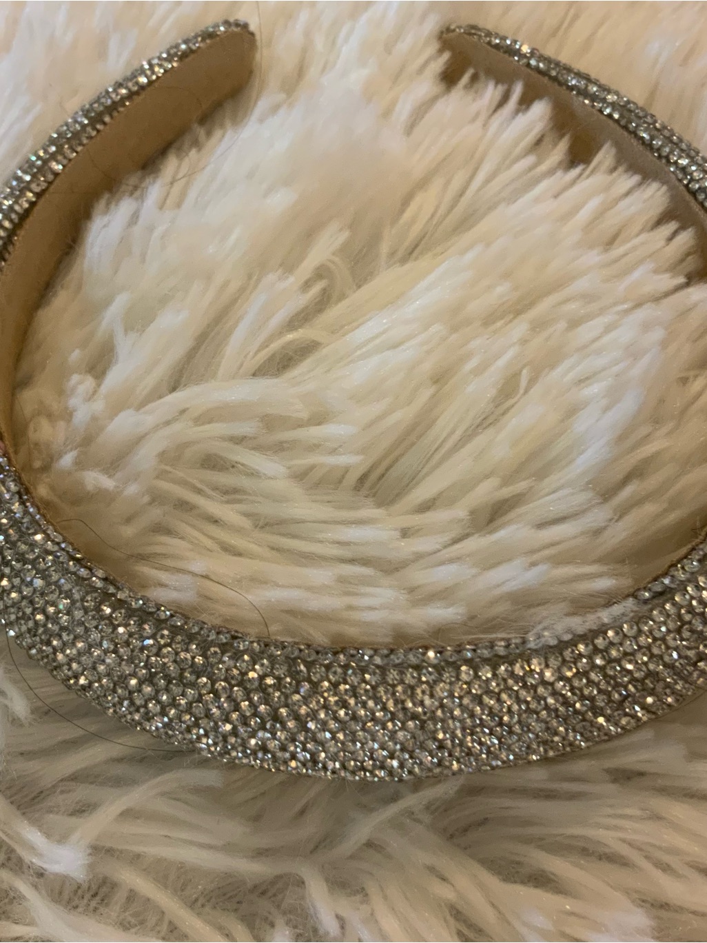 Sparkling Padded Headband In Silver Rhinestone